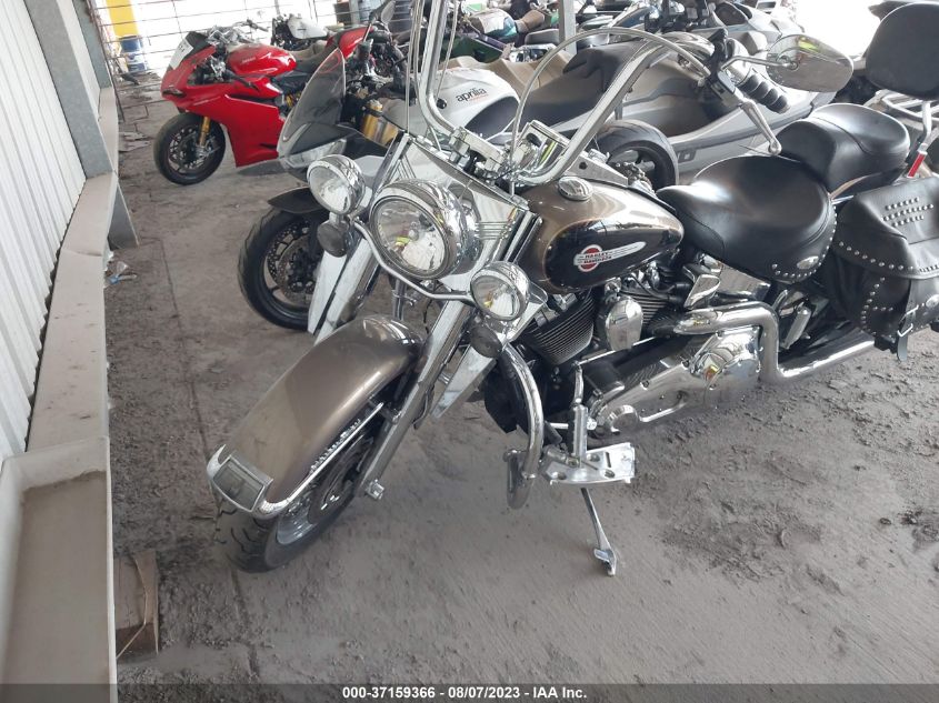 2004 HARLEY-DAVIDSON FLSTC - 1HD1BJY184Y038132