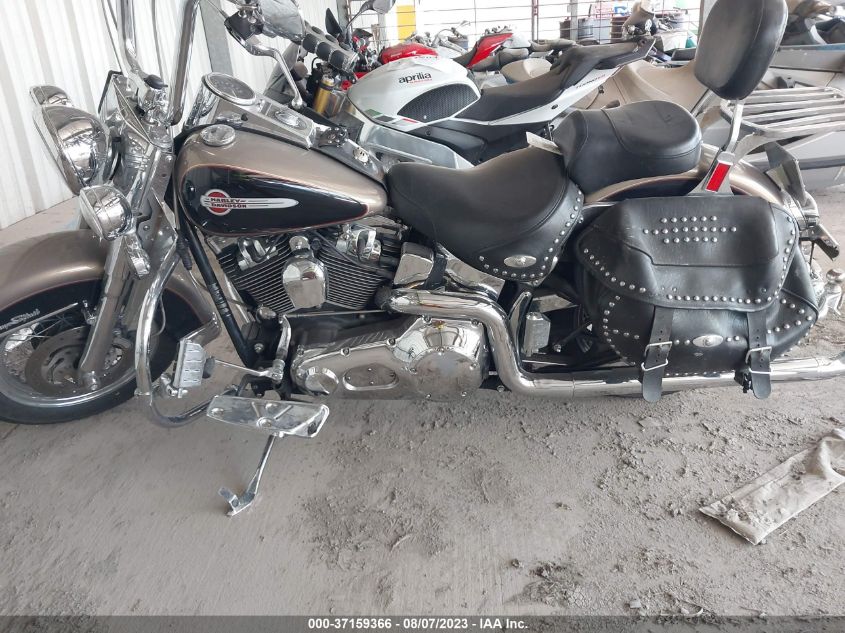 2004 HARLEY-DAVIDSON FLSTC - 1HD1BJY184Y038132