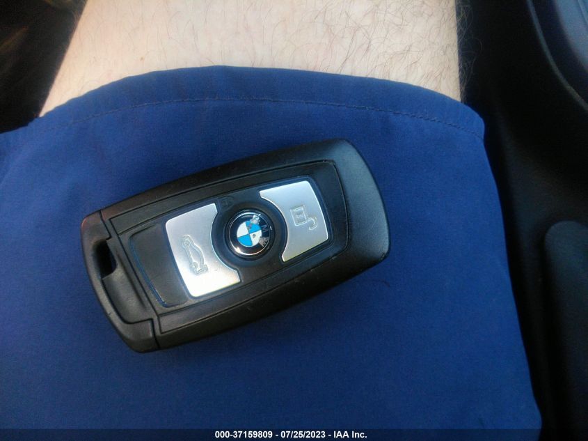 2014 BMW 3 SERIES 320I XDRIVE - WBA3C3G58ENS71225