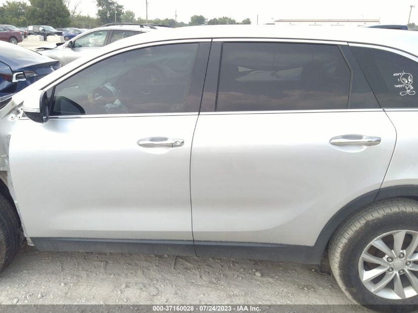 2016 KIA SORENTO LX/L - 5XYPG4A31GG163206