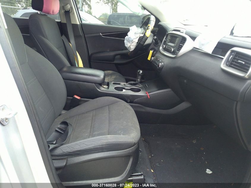 2016 KIA SORENTO LX/L - 5XYPG4A31GG163206
