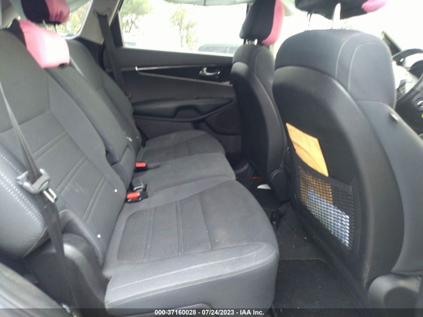 2016 KIA SORENTO LX/L - 5XYPG4A31GG163206