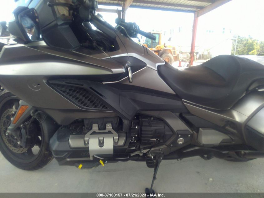 2018 HONDA GL1800 B - JH2SC7912JK000051