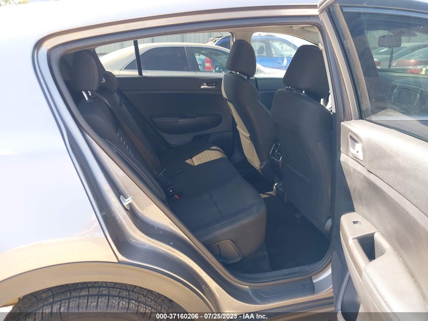 VIN KNDPMCAC9J7342004 2018 KIA SPORTAGE LX