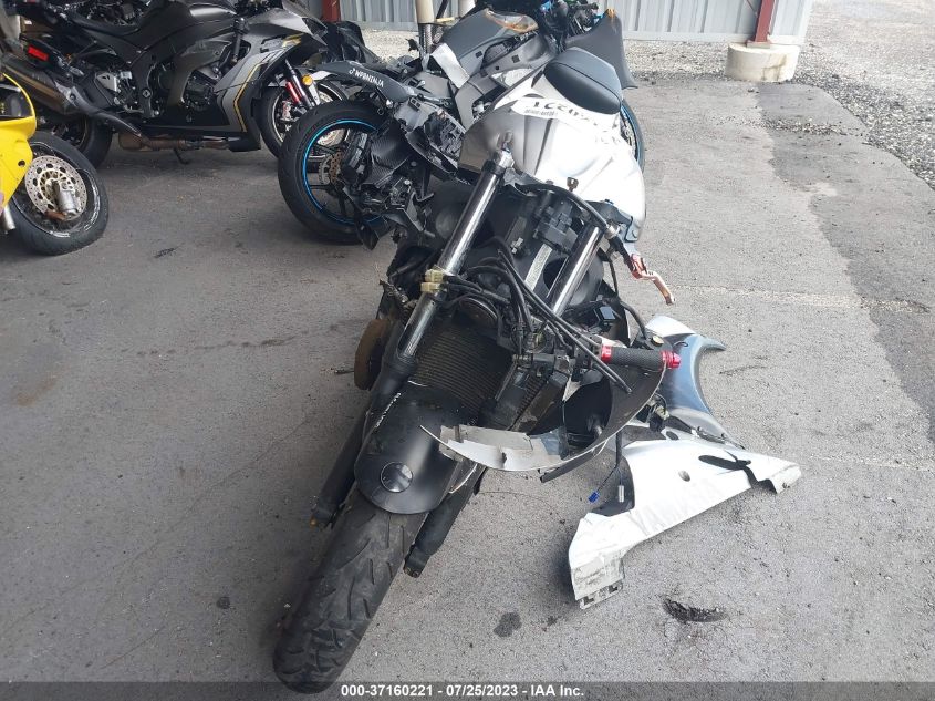 2003 YAMAHA YZFR6 L JYARJ06E83A007408