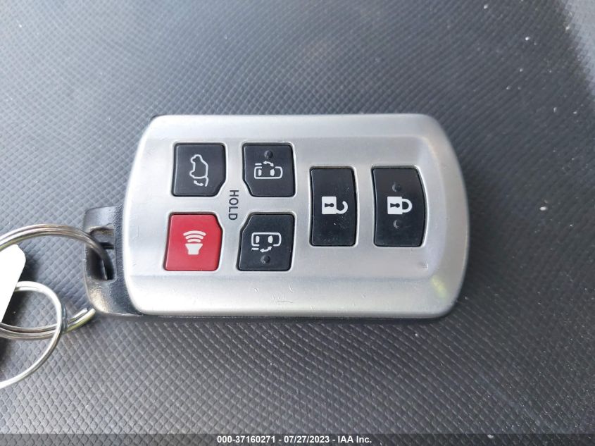 2019 TOYOTA SIENNA XLE AUTO ACCESS - 5TDYZ3DC8KS984173