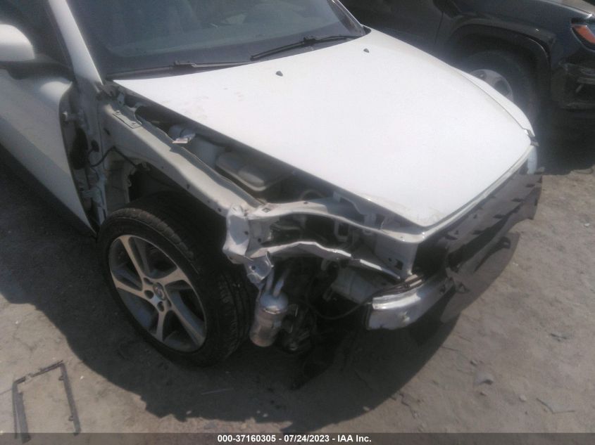 2013 VOLVO C30 T5 - YV1672MK6D2303320