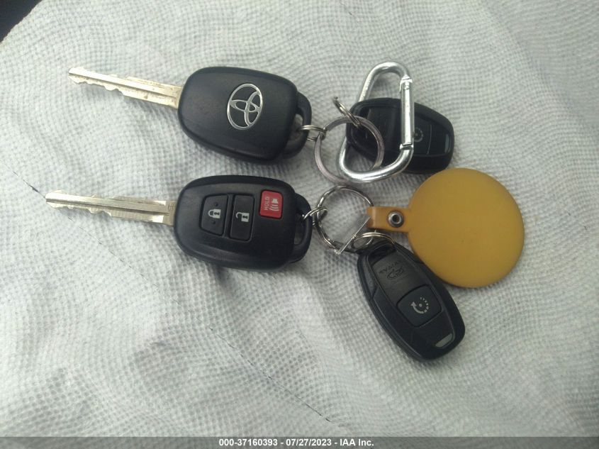 2016 TOYOTA RAV4 LE - JTMBFREV0GD179627