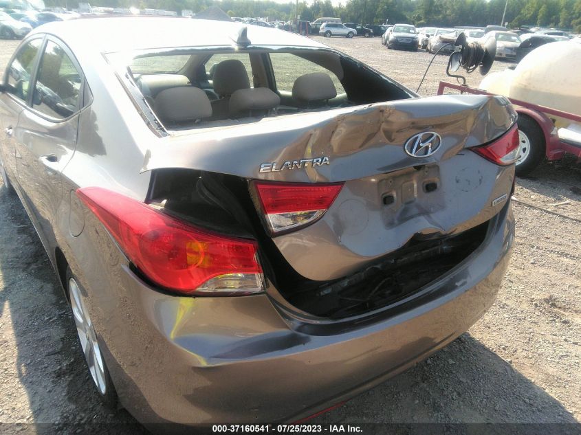 2013 HYUNDAI ELANTRA LIMITED - 5NPDH4AE2DH199721