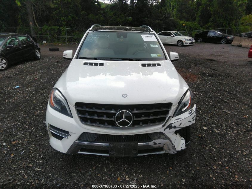 2015 MERCEDES-BENZ M-CLASS ML 400 - 4JGDA5GB2FA552925