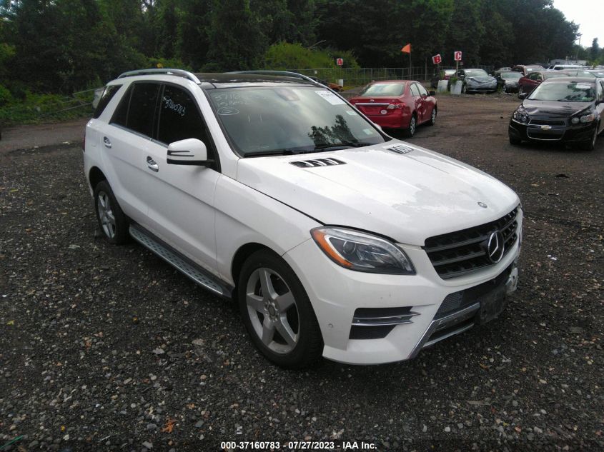 2015 MERCEDES-BENZ M-CLASS ML 400 - 4JGDA5GB2FA552925