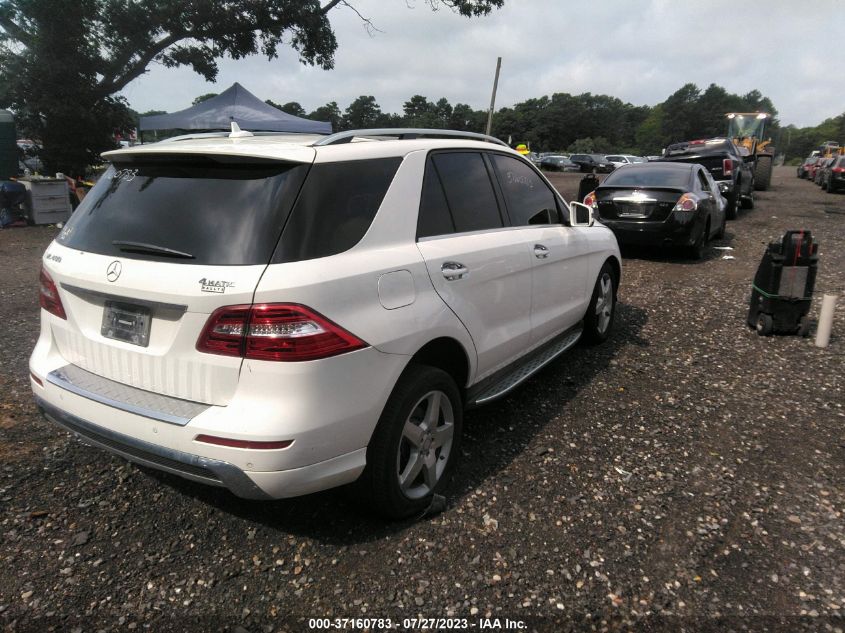 2015 MERCEDES-BENZ M-CLASS ML 400 - 4JGDA5GB2FA552925