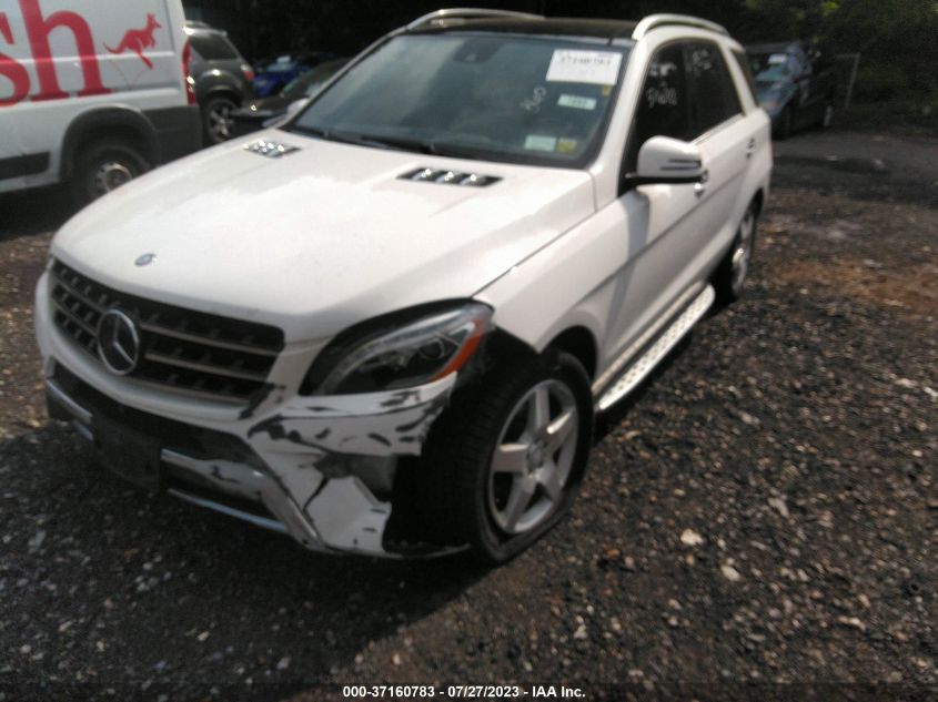 2015 MERCEDES-BENZ M-CLASS ML 400 - 4JGDA5GB2FA552925