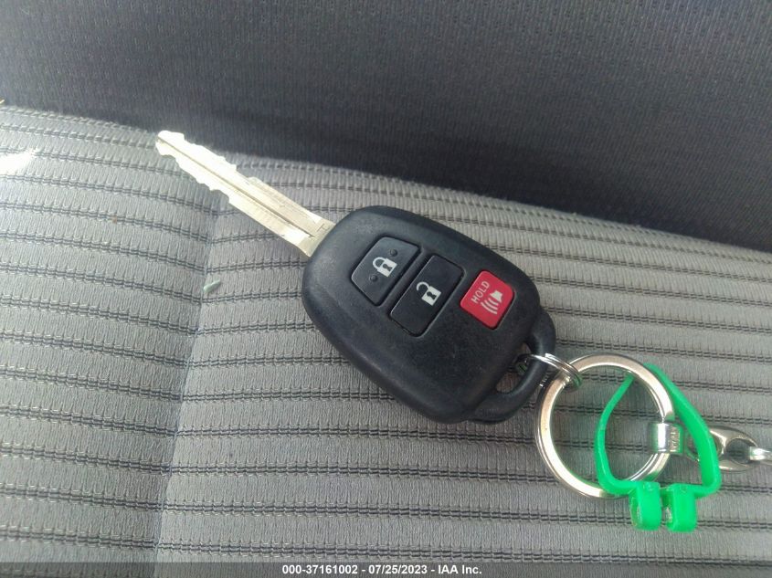 2015 TOYOTA RAV4 XLE - 2T3RFREV2FW236524