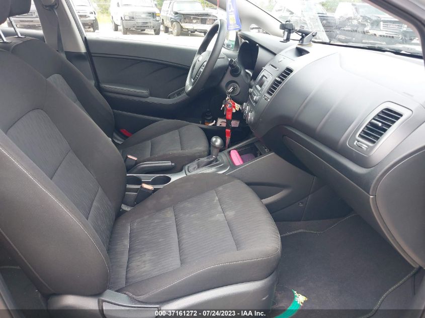 2016 KIA FORTE LX - KNAFK4A62G5585138