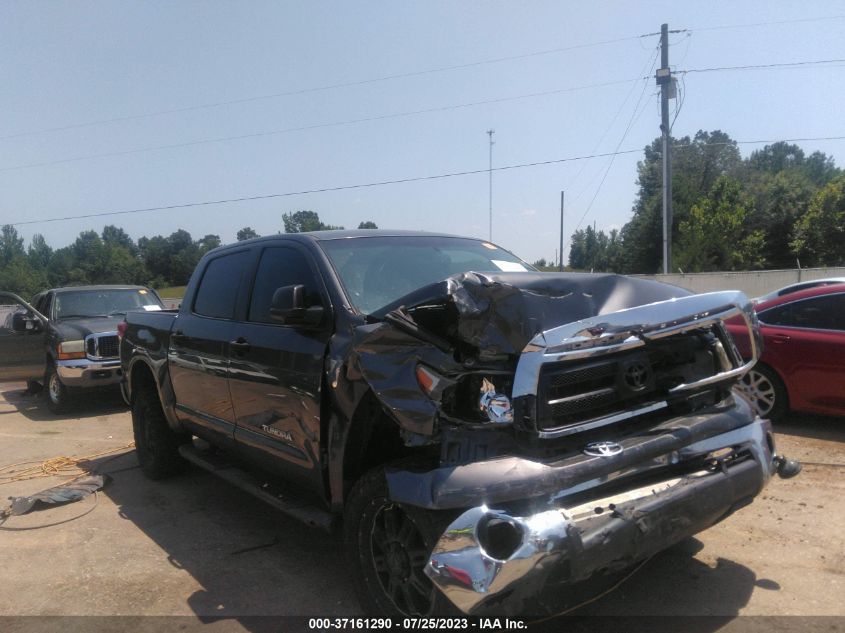 2013 TOYOTA TUNDRA 4WD TRUCK - 5TFDW5F15DX298202