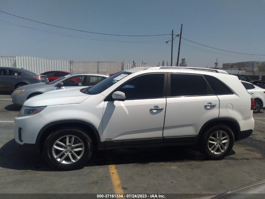 2014 KIA SORENTO LX - 5XYKTCA62EG508069