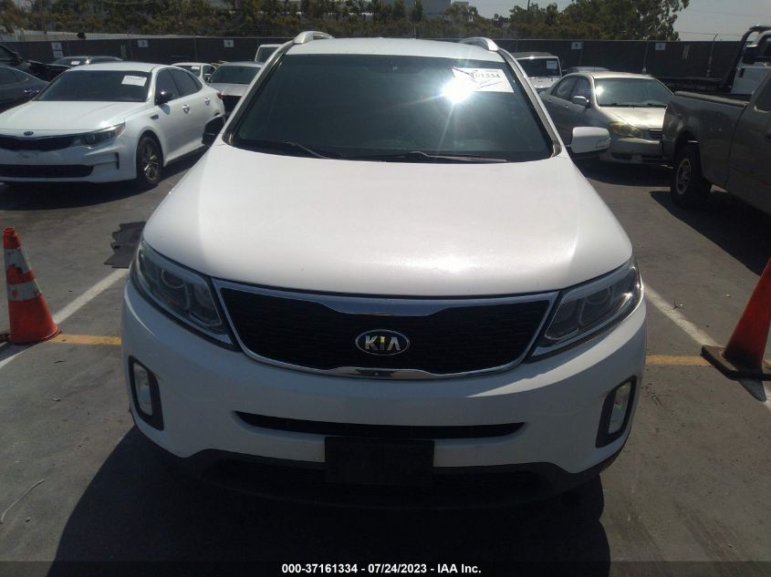 2014 KIA SORENTO LX - 5XYKTCA62EG508069