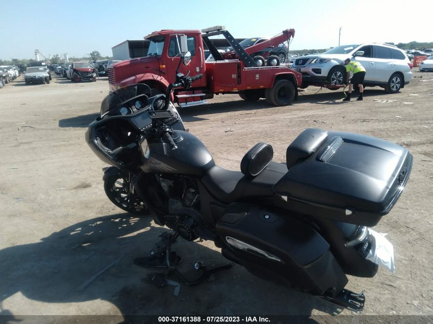 2022 INDIAN MOTORCYCLE CO. CHALLENGER DARK HORSE 56KLCCRR8N3412738
