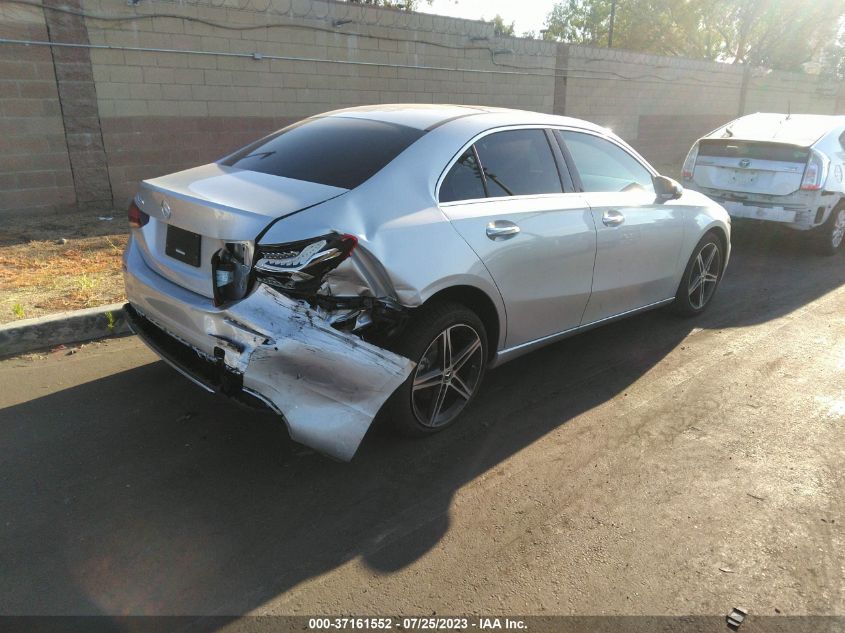 2022 MERCEDES-BENZ A-CLASS A 220 - W1K3G4EB8NJ356536