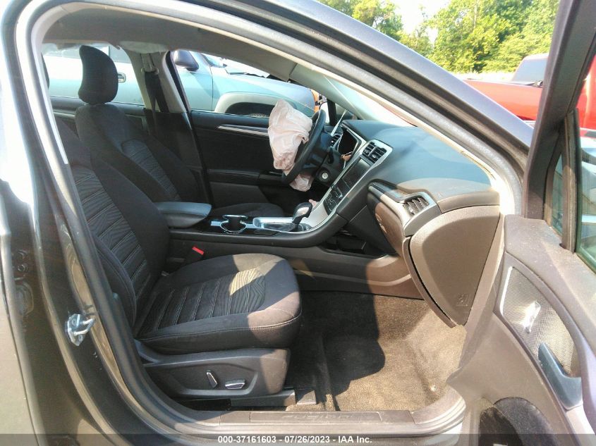 2016 FORD FUSION SE - 3FA6P0H70GR335900