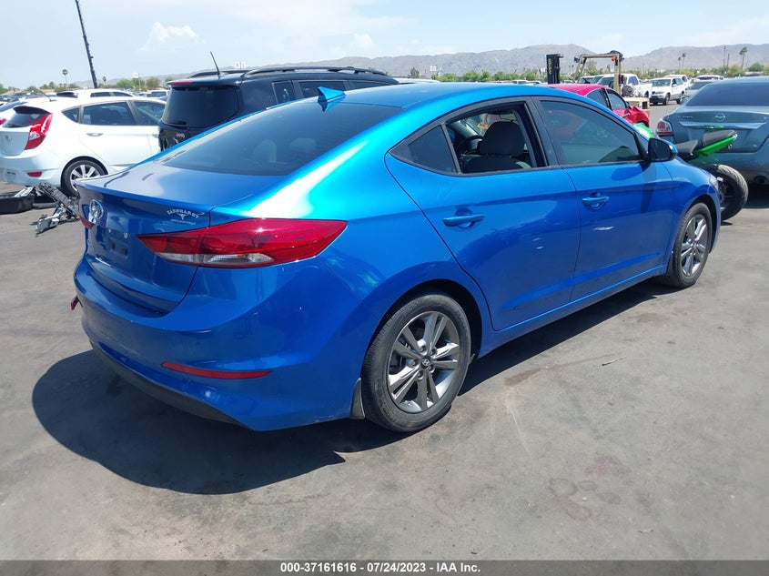 VIN 5NPD84LF1JH223301 2018 HYUNDAI ELANTRA SEL