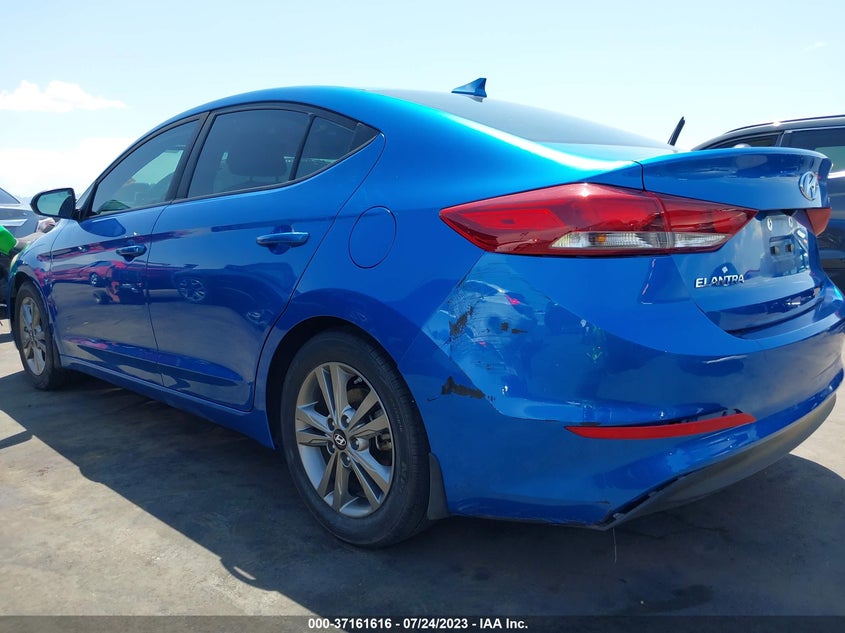 VIN 5NPD84LF1JH223301 2018 HYUNDAI ELANTRA SEL