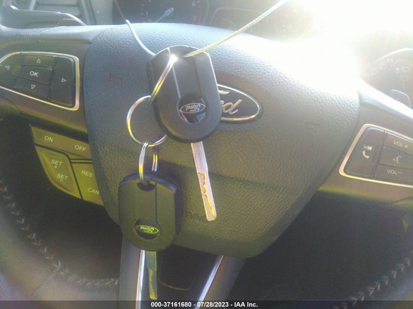 2017 FORD ESCAPE SE - 1FMCU0G97HUB28869