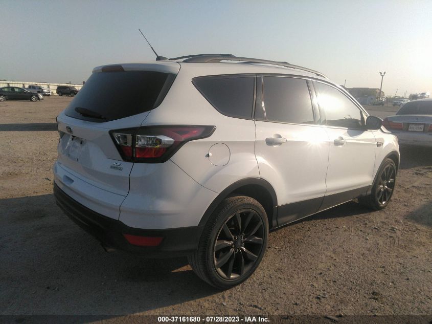 2017 FORD ESCAPE SE - 1FMCU0G97HUB28869