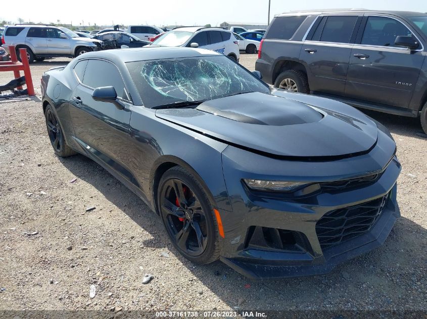 2022 CHEVROLET CAMARO LT1 - 1G1FF1R77N0111935