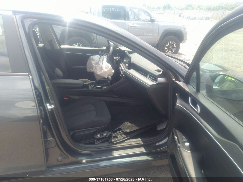 2022 KIA K5 LXS - 5XXG14J22NG091409