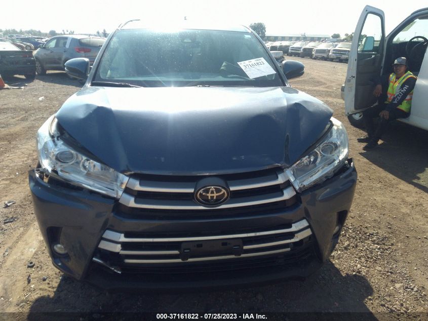 2017 TOYOTA HIGHLANDER LE - 5TDZZRFH4HS226582