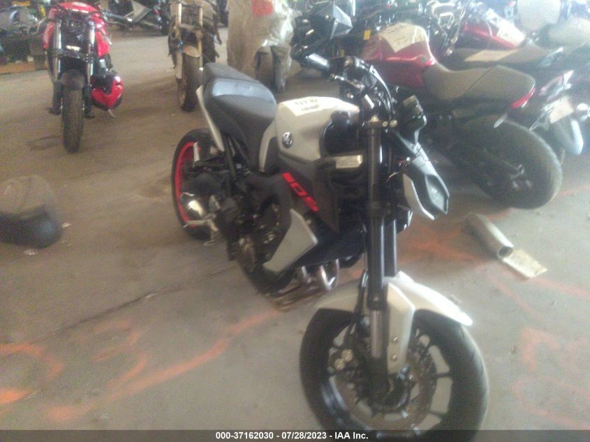 2020 YAMAHA MT09 - JYARN53E8LA008130