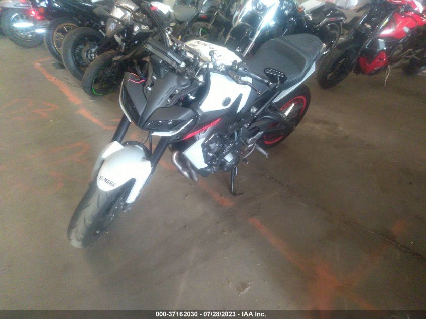 2020 YAMAHA MT09 - JYARN53E8LA008130