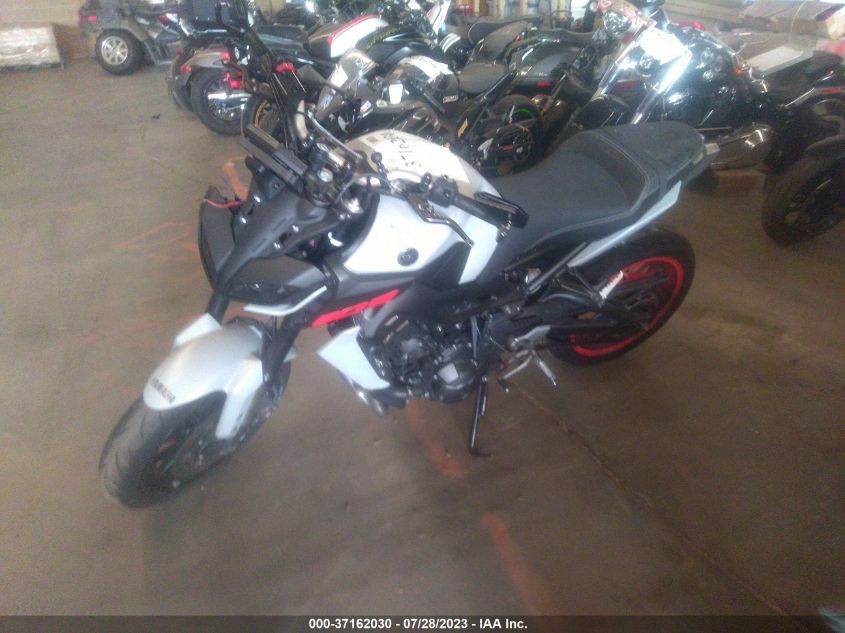 2020 YAMAHA MT09 - JYARN53E8LA008130