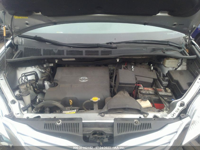 2015 TOYOTA SIENNA LE - 5TDKK3DC2FS583184