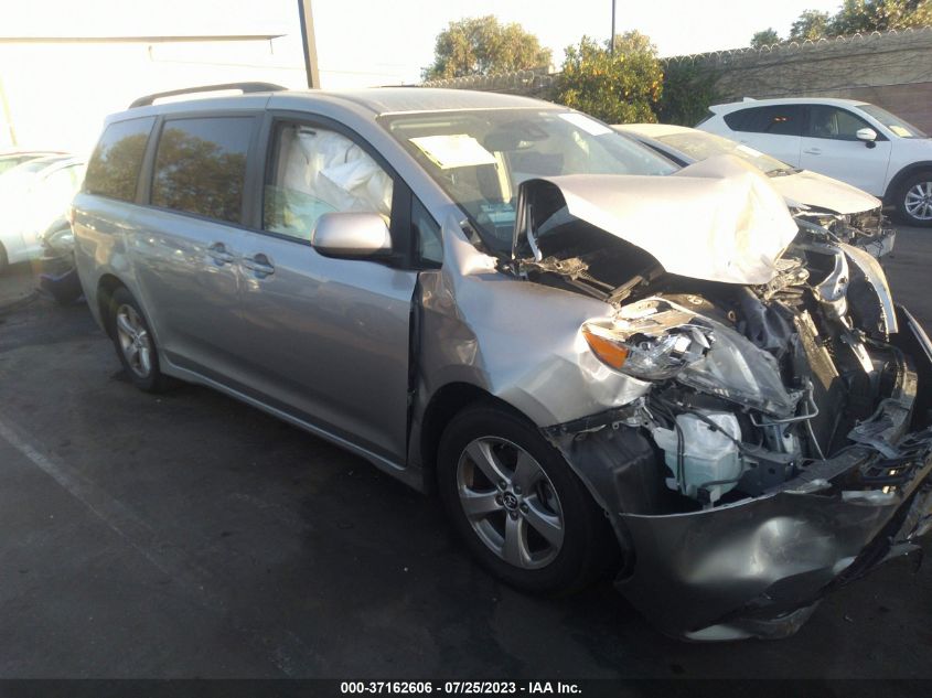 2018 TOYOTA SIENNA LE - 5TDKZ3DCXJS926215
