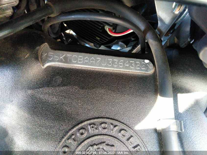 2018 INDIAN MOTORCYCLE CO. CHIEFTAIN - 56KTCBAA7J3364322