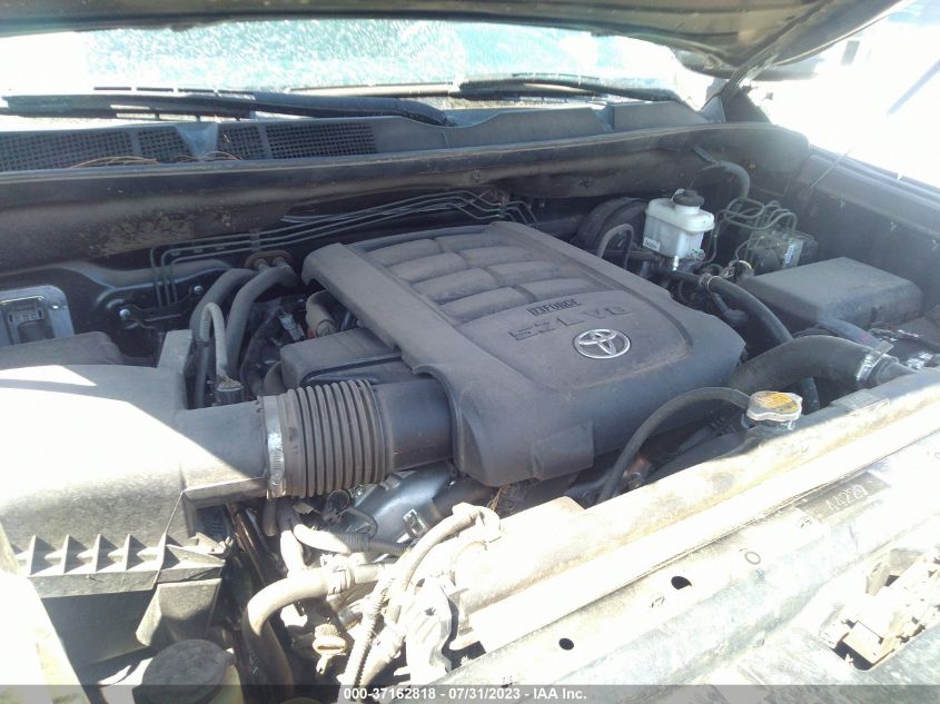 2017 TOYOTA TUNDRA 4WD SR5/TRD PRO - 5TFDW5F1XHX589316
