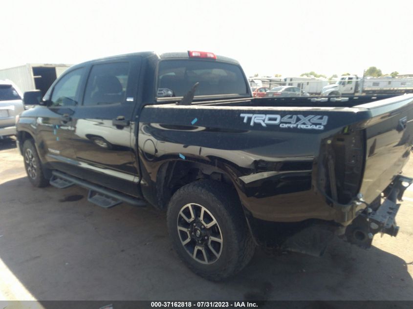 2017 TOYOTA TUNDRA 4WD SR5/TRD PRO - 5TFDW5F1XHX589316