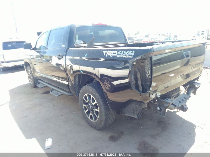 2017 TOYOTA TUNDRA 4WD SR5/TRD PRO - 5TFDW5F1XHX589316