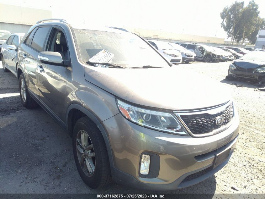 2015 KIA SORENTO LX - 5XYKT4A60FG601616