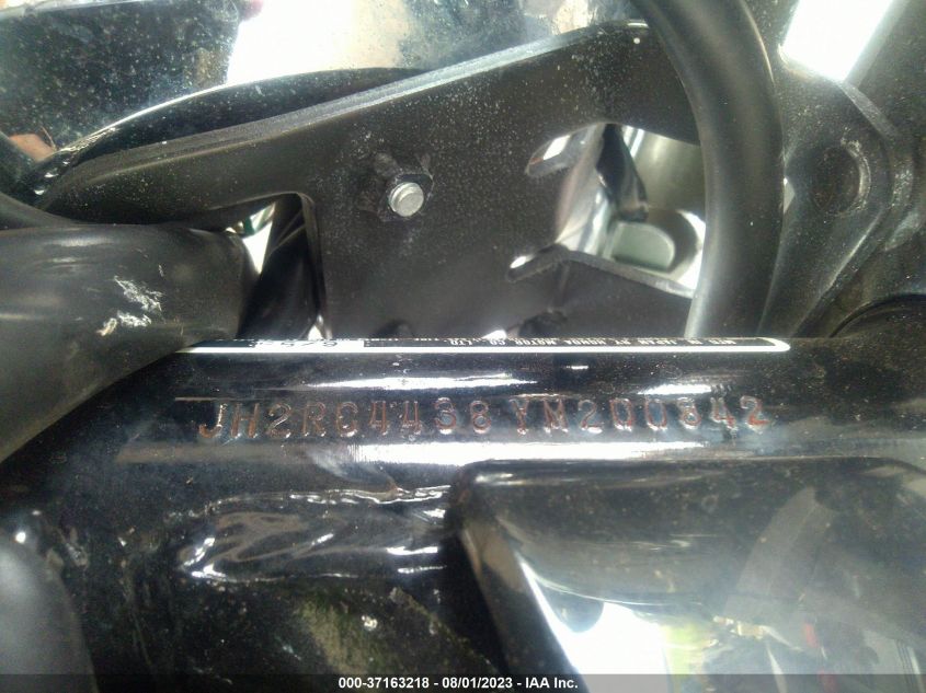 2000 HONDA VT750 CD JH2RC4438YM200842