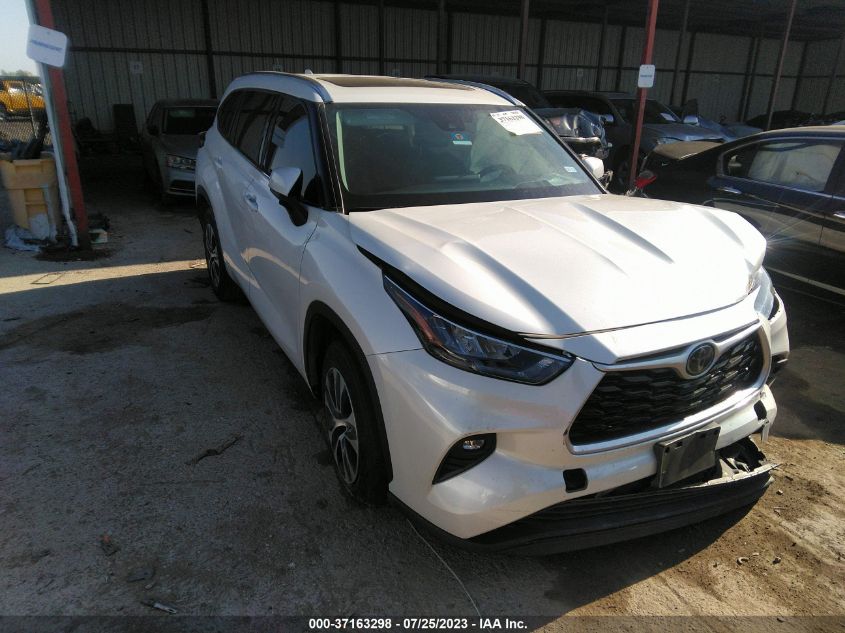 2020 TOYOTA HIGHLANDER XLE - 5TDGZRAHXLS027740