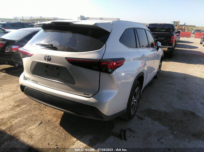 2020 TOYOTA HIGHLANDER XLE - 5TDGZRAHXLS027740