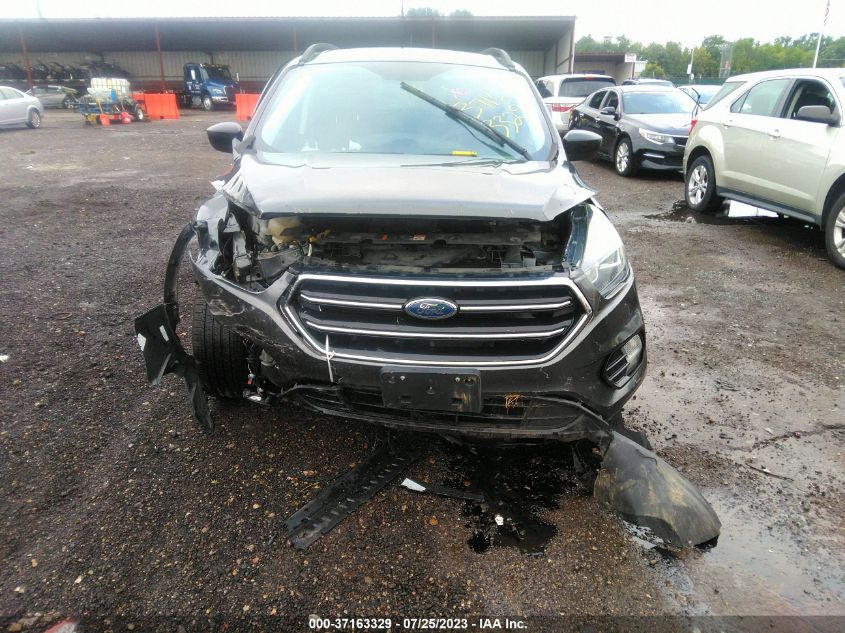 2017 FORD ESCAPE SE - 1FMCU9GD2HUD26462