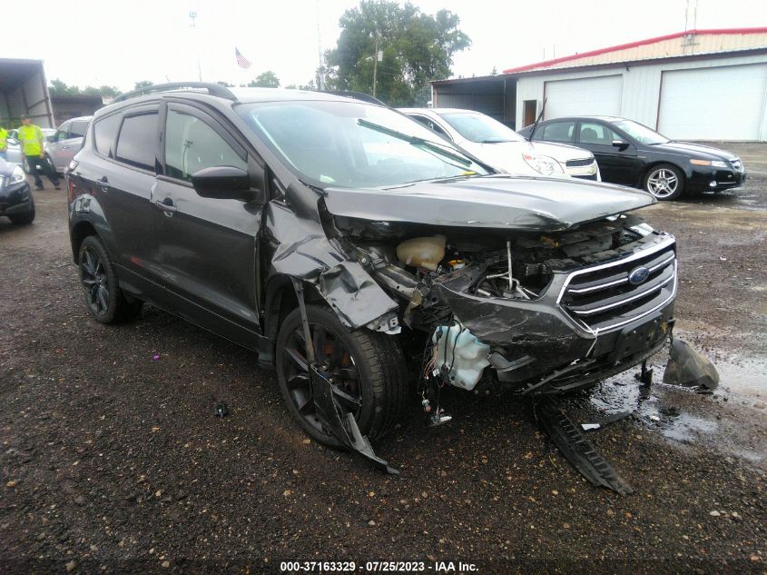 2017 FORD ESCAPE SE - 1FMCU9GD2HUD26462