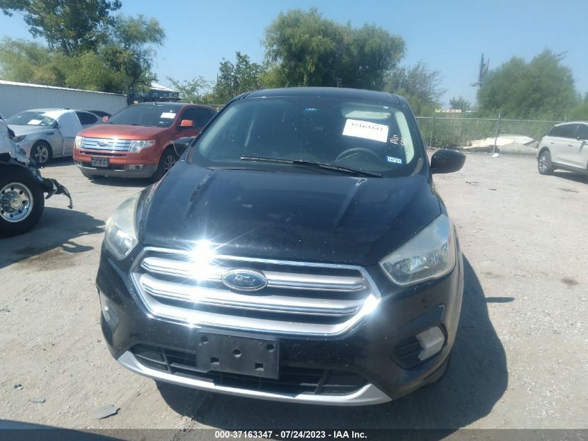 2017 FORD ESCAPE SE - 1FMCU0GD0HUD78667