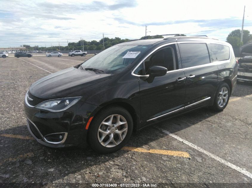 2C4RC1BG3HR816023 2017 CHRYSLER PACIFICA, photo no. 2