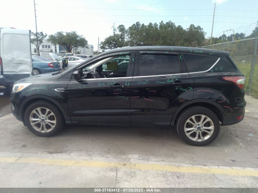 2017 FORD ESCAPE SE - 1FMCU0GDXHUC31692